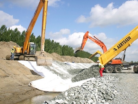 Geotextilie Bontec se využívá jako separační vrstva při stavebních prací a dopravních staveb