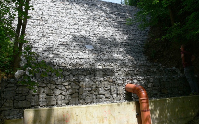 Sanacja osuwiska zbocza w Lukách pod Medníkem