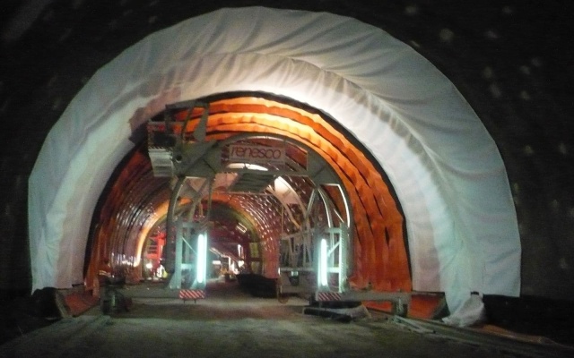 Ochrona izolacji za pomocą geowłókniny w tunelu Turecký vrch