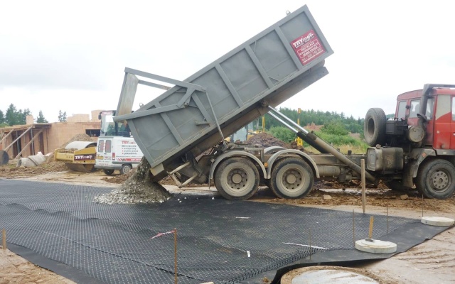 Zwiększenie nośności podłoża pod drogą lokalną w Letovicach