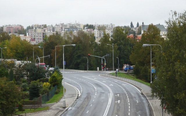 Wzmocnienie warstw asfaltowych na skrzyżowaniu w Havlíčkův Brodzie