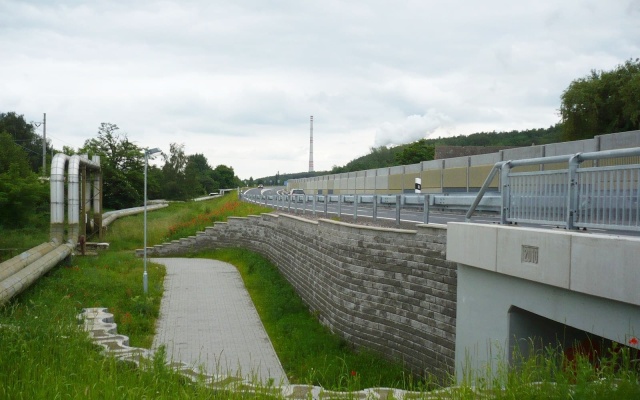 Mury oporowe w systemie Tensartech TW1 w Chvaleticach