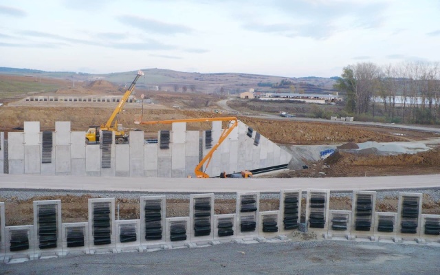 Przyczółki mostowe z gruntu zbrojonego na autostradzie D1 koło Levočy