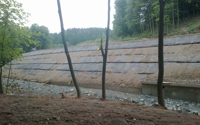 Zlatá Olešnice, droga I/16 – sanacja awarii korpusu nasypu drogowego