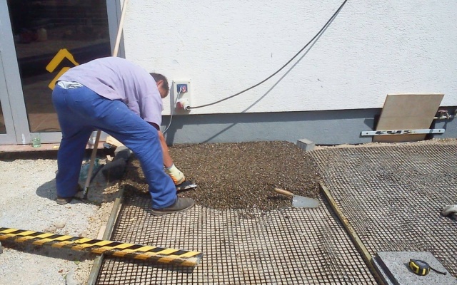 Stabilizacja podłoża przed stacją Záriečie w Żylinie