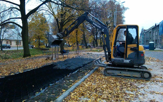 Stabilizacja żwirowej ścieżki w centrum Šternberka
