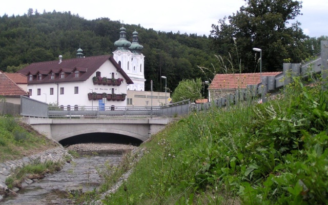 Rekonstrukcja koryta potoku w Sloupie