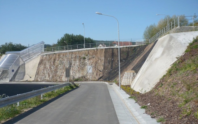 Ochrona skarpy na terenie drogerii DM w Igławie