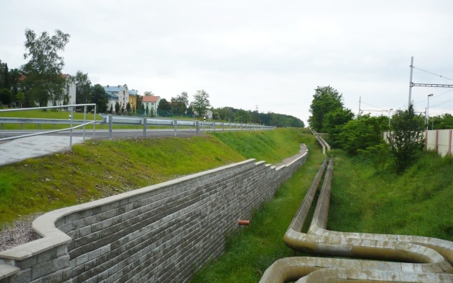 Mury oporowe w systemie Tensartech TW1 w Chvaleticach