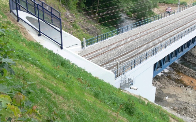 Wzmocnienie stoków portalu wyjazdowego tunelu Hněvkov II