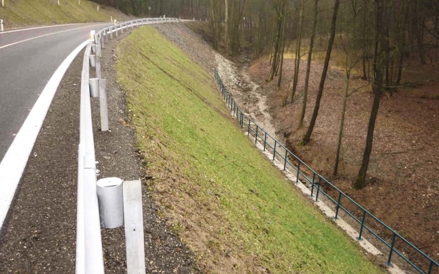 Zlatá Olešnice, droga I/16 – sanacja awarii korpusu nasypu drogowego