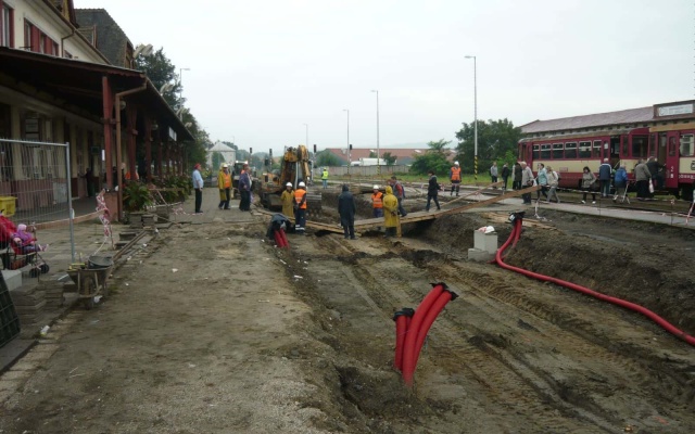 Rekonstrukcja toru podczas budowy terminalu transportowego w Uherském Brodě