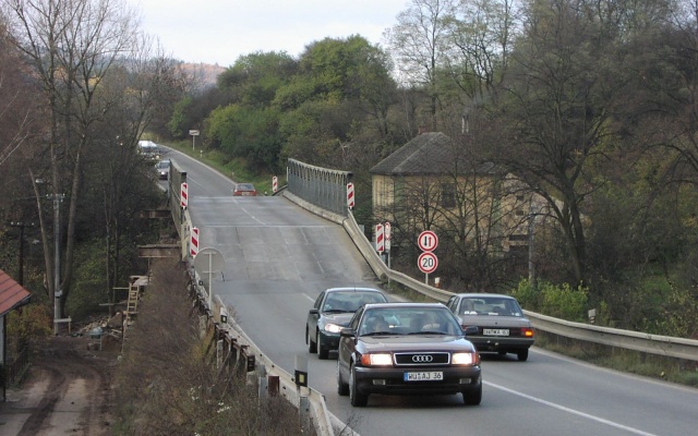 Rekonstrukcja mostu w Sebranicach