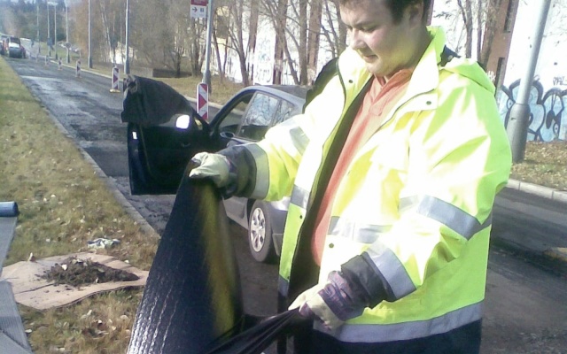 Lokalne wzmocnienie nawierzchni jezdni w Pradze