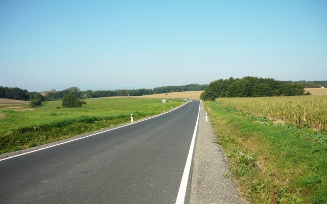 Rozszerzenie i wzmocnienie pobocza w obrębie katastralnym Olešník