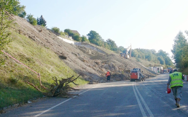Sanacja osuwiska stoku przy drodze II/237 w Novém Strašecí