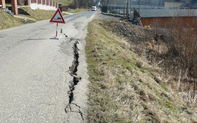 Naprawa osuwiska w miejscowości Chuchelna koło Semil za pomocą modułowego systemu oporowego
