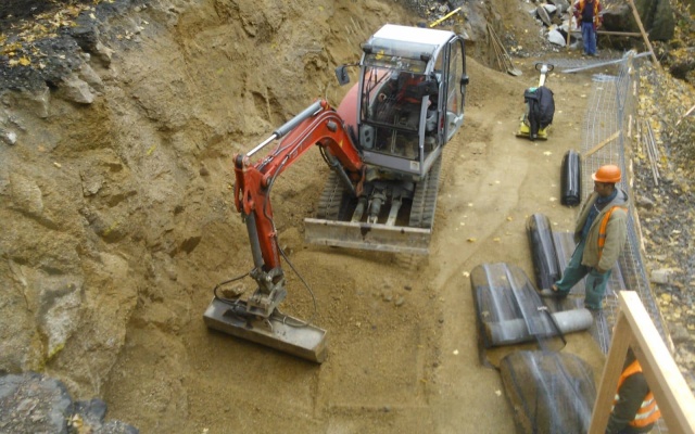 Sanacja osuwiska drogi w Jabloncu nad Nysą