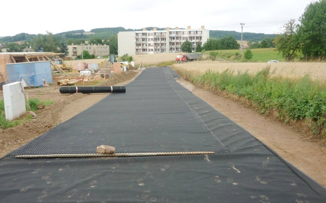 Zwiększenie nośności podłoża pod drogą lokalną w Letovicach