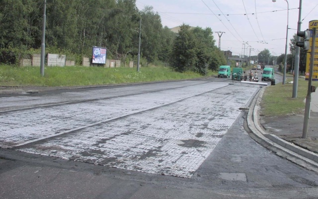 Wzmocnienie warstw asfaltowych w Ostrawie