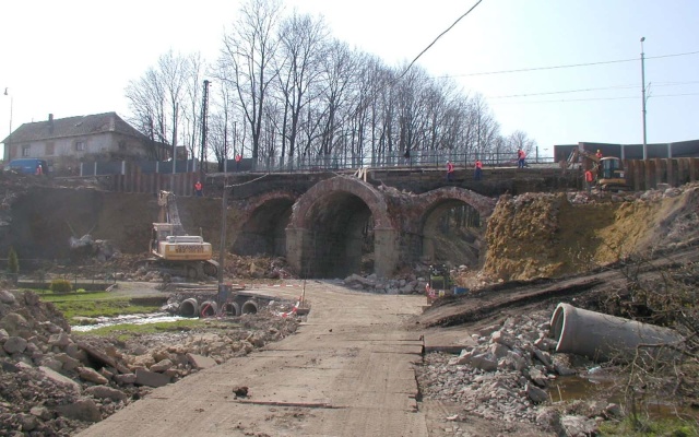 Mur oporowy na linii kolejowej Třebovice – Rudoltice