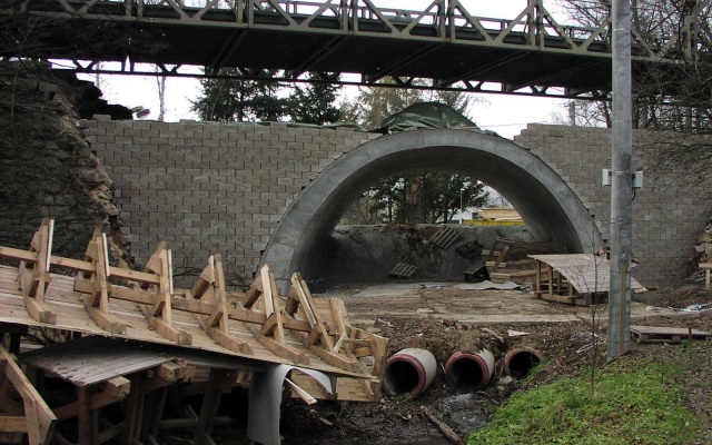 Rekonstrukcja mostu w Sebranicach