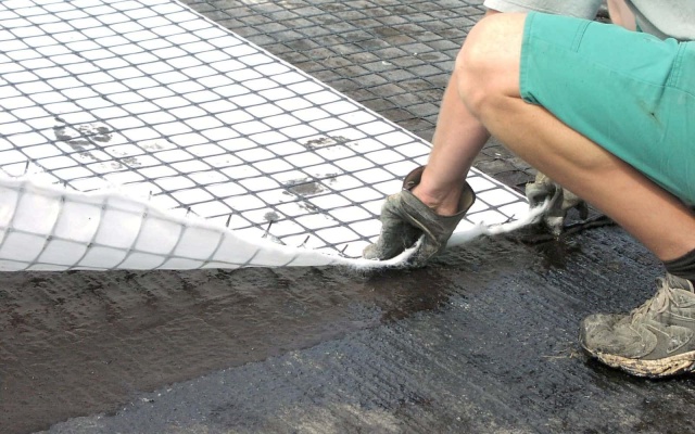 Wzmocnienie warstw asfaltowych w Ostrawie