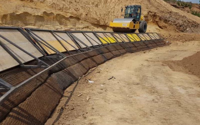 Revitalizacja dawnej piaskowni w Pradze‑Lysolajach