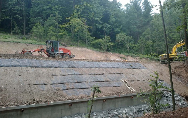 Zlatá Olešnice, droga I/16 – sanacja awarii korpusu nasypu drogowego