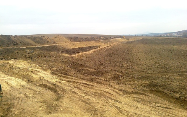 Zbiorczy rów odprowadzający na Holém kopci w Kobylí