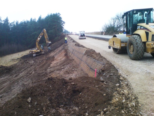 Sanacja osuwiska stoku przy drodze I/23 w Vladislavie