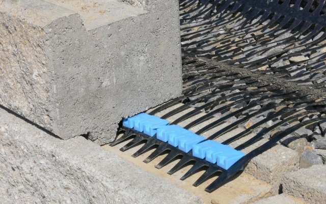 Mury oporowe w systemie Tensartech TW1 i zbrojone strome skarpy w Bučovicach