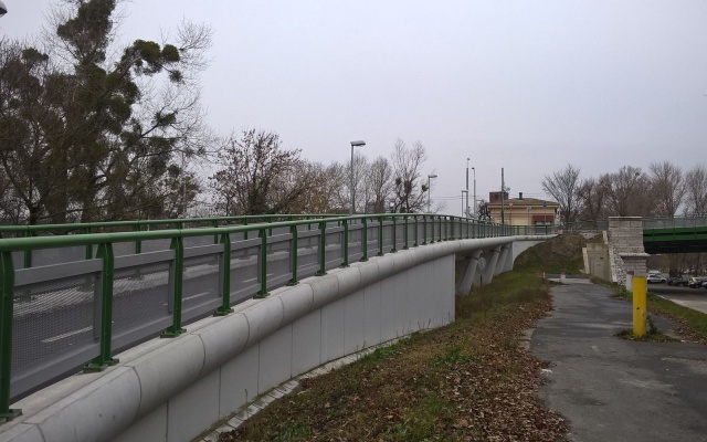 Bratysława, system nośny komunikacji miejskiej, rampa dla rowerzystów