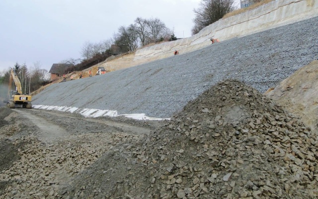 Sanacja osuwiska stoku przy drodze II/237 w Novém Strašecí