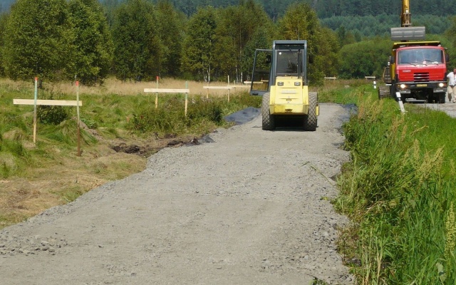 Założenie ścieżki rowerowej na torfowisku w Prášilech na Szumawie