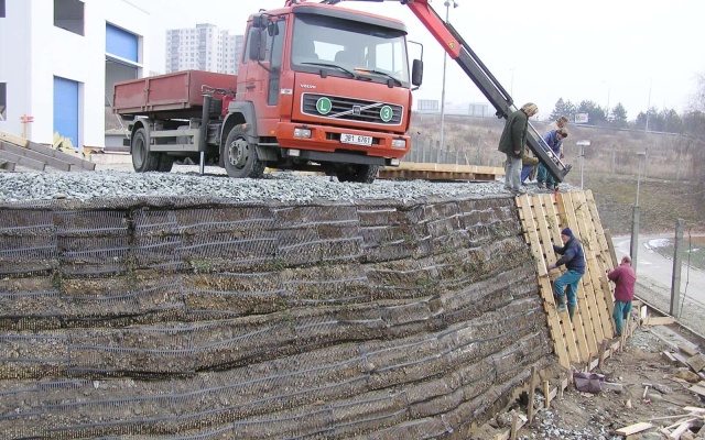 Rozszerzenie działki kompleksu komercyjnego w Brnie