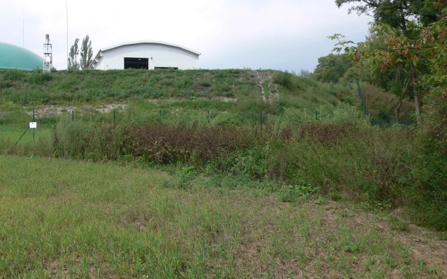 Rozszerzenie nasypu drogi dojazdowej na przedmieściach Vyškova