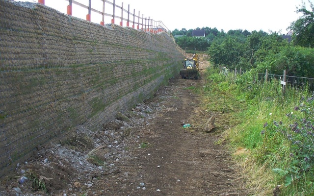 Konstrukcja oporowa pod posadowienie domu handlowego w Boskovicach