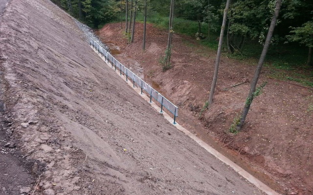 Zlatá Olešnice, droga I/16 – sanacja awarii korpusu nasypu drogowego