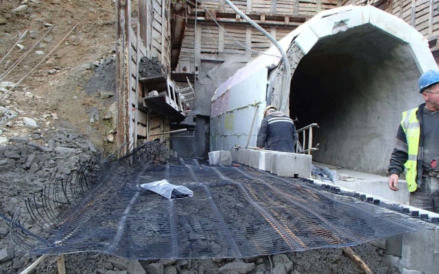 Portál drenażowej sztolni przy zbiorniku Šance