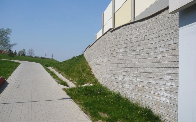 Mury oporowe w systemie Tensartech TW1 w Chvaleticach