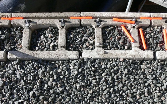 Modernizacja autostrady D1, odcinek 04, Ostředek – Šternov, wzmocnione skrzydła mostu