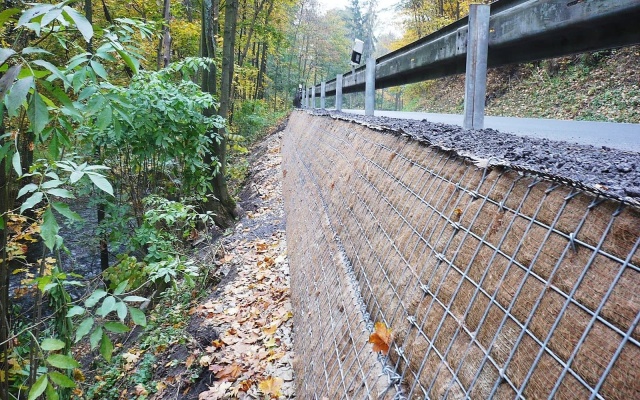 Sanacja osuwiska stoku przy drodze II/169 w Sušici