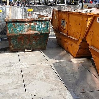 Jak płyty drogowe zapewniają przejezdność tymczasowych dojazdów na plac budowy lub chronią nawierzchnie