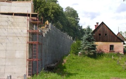 Mostowy przyczółek i mur oporowy na obejściu drogi I/16 Vestřev – Chotěvice