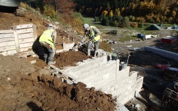 Portál drenażowej sztolni przy zbiorniku Šance