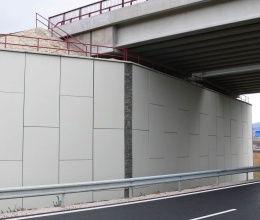 Przyczółki mostowe z gruntu zbrojonego na autostradzie D1 koło Levočy