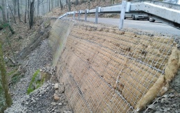 Sanacja osuwiska drogi w Jabloncu nad Nysą