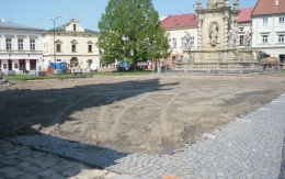 Stabilizacja powierzchni podbudowy placu w Uničowie