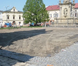 Stabilizacja powierzchni podbudowy placu w Uničowie